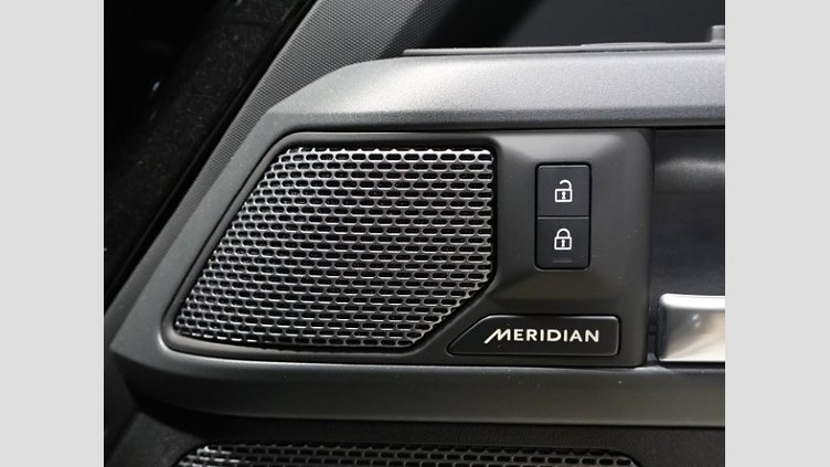 2023 認定中古車 Land Rover Defender 110 サントリーニブラック D300 AWD（AT） X