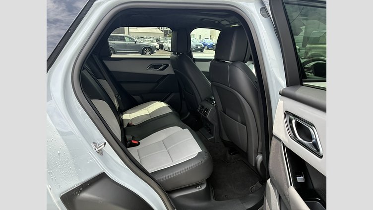 2025 認定中古車 Land Rover Range Rover Velar アロイオスグレイ P400eプラグインハイブリッド（ガソリン） スタンダードホイールベース Autobiography