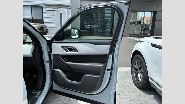 2025 認定中古車 Land Rover Range Rover Velar アロイオスグレイ P400eプラグインハイブリッド（ガソリン） スタンダードホイールベース Autobiography