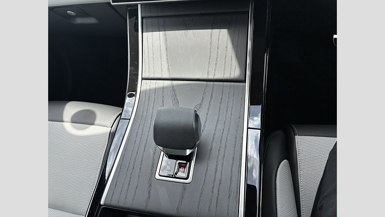 2025 認定中古車 Land Rover Range Rover Velar アロイオスグレイ P400eプラグインハイブリッド（ガソリン） スタンダードホイールベース Autobiography