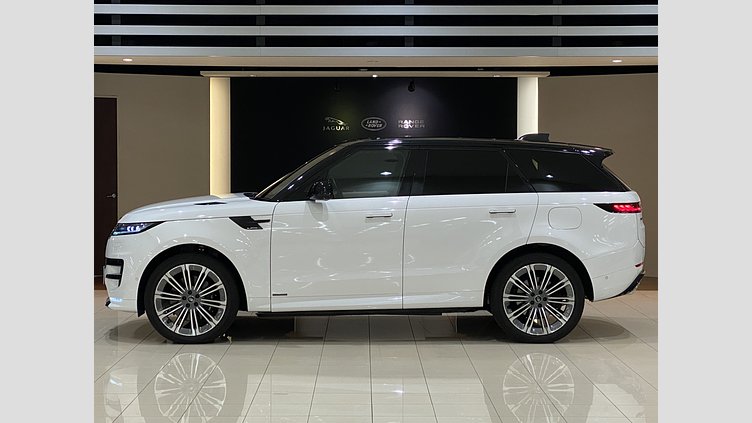 2024 認定中古車 Land Rover Range Rover Sport オストゥーニパールホワイト P550eプラグインハイブリッド（ガソリン） スタンダードホイールベース Autobiography