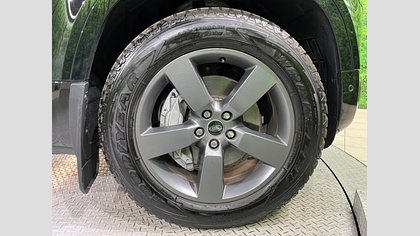 Defender 110 8