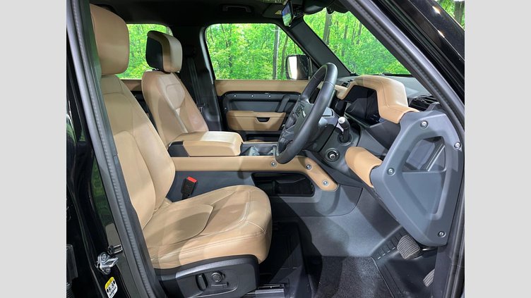 2025 認定中古車 Land Rover Defender 110 サントリーニブラック D350 ディーゼルマイルドハイブリッド X-Dynamic HSE