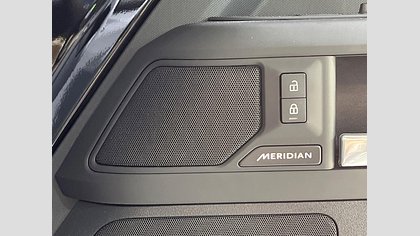 Defender 110 14