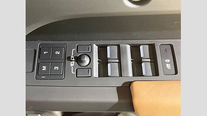 Defender 110 53
