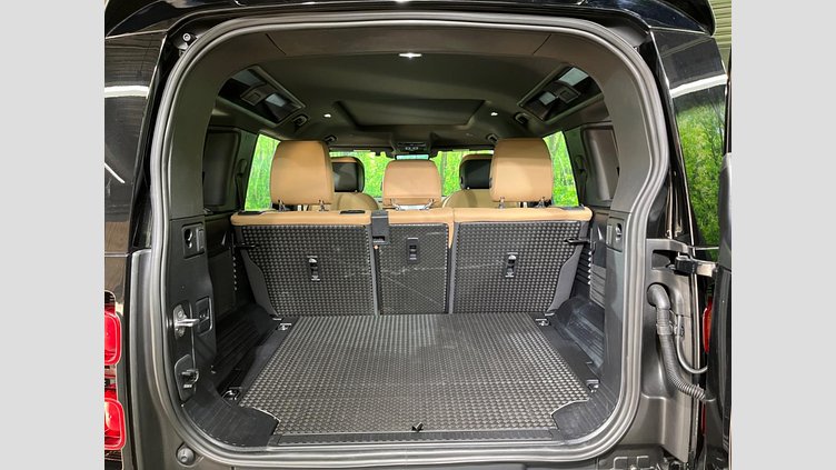 2025 認定中古車 Land Rover Defender 110 サントリーニブラック D350 ディーゼルマイルドハイブリッド X-Dynamic HSE