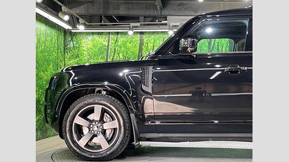 Defender 110 23