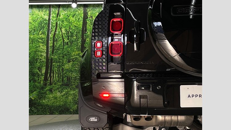 2025 認定中古車 Land Rover Defender 110 サントリーニブラック D350 ディーゼルマイルドハイブリッド X-Dynamic HSE