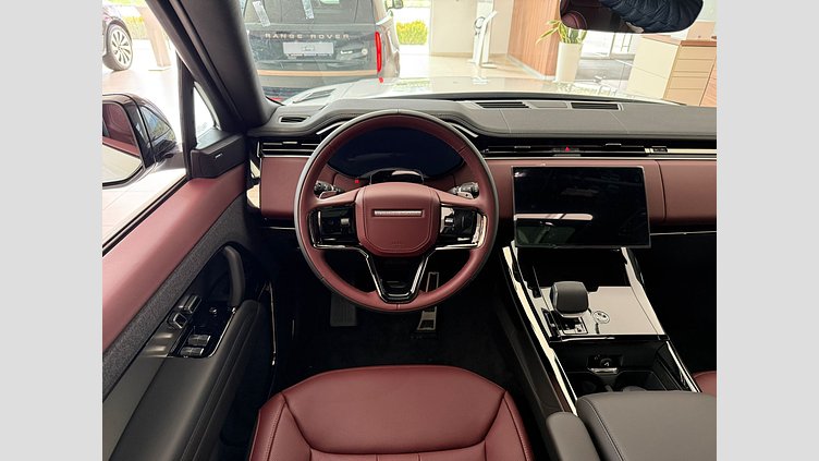 2026 Novo vozilo Land Rover Range Rover Sport Ostuni Pearl White P460e Petrol Plug-in Hybrid Dynamic SE