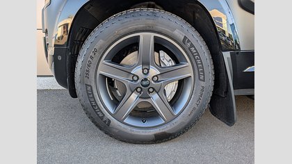 Defender 110 7