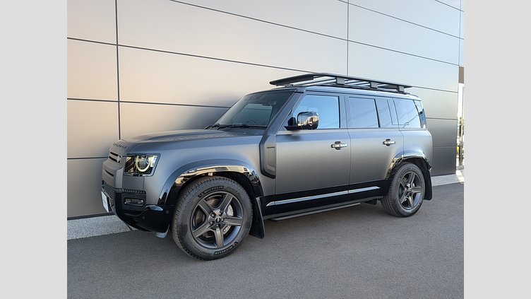 2025 認定中古車 Land Rover Defender 110 カルパチアングレイ D350 ディーゼルマイルドハイブリッド X-Dynamic SE