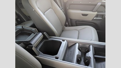 Defender 110 23