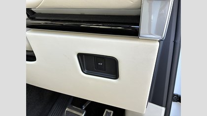 Range Rover 23