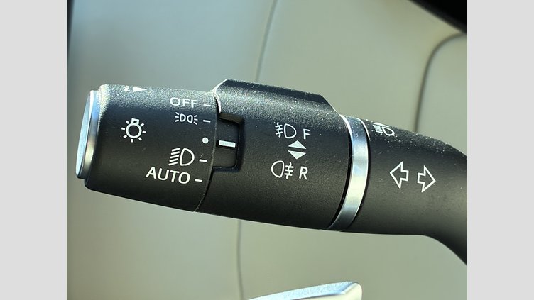2023 認定中古車 Land Rover Range Rover フジホワイト D300 AWD MHEV（AT） スタンダードホイールベース HSE