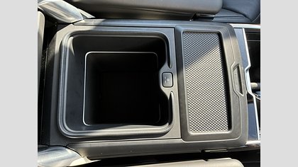 Range Rover 44