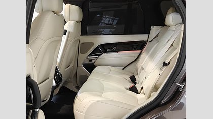 Range Rover 10