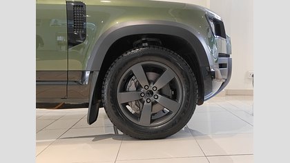 Defender 110 4