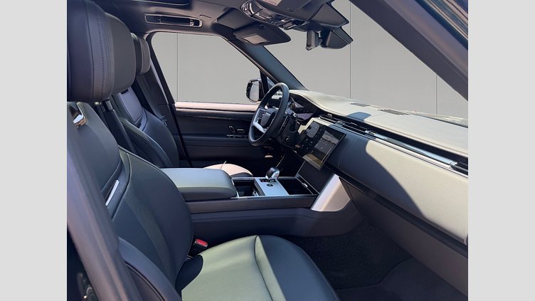 2025 Approved Land Rover Range Rover British Racing Green P550e Petrol Plug-in Hybrid Standard Wheelbase SV