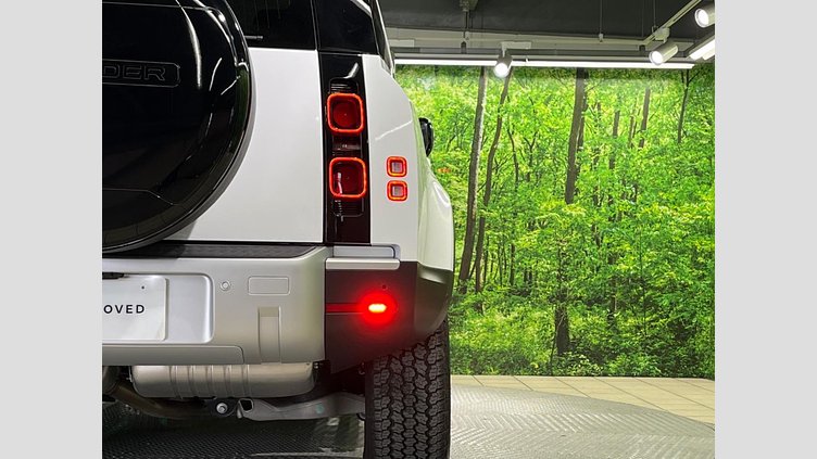 2025 認定中古車 Land Rover Defender 110 フジホワイト D350 ディーゼルマイルドハイブリッド S