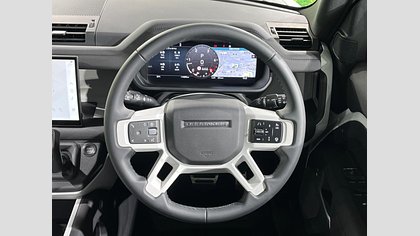 Defender 110 31