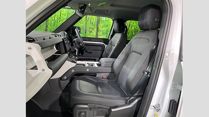 Defender 110 2