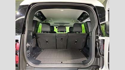 Defender 110 61