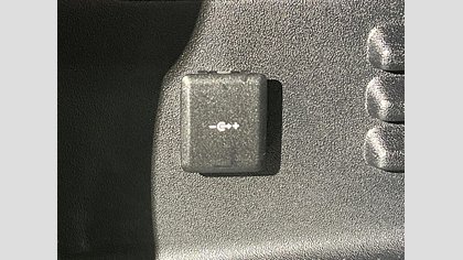 Defender 110 57