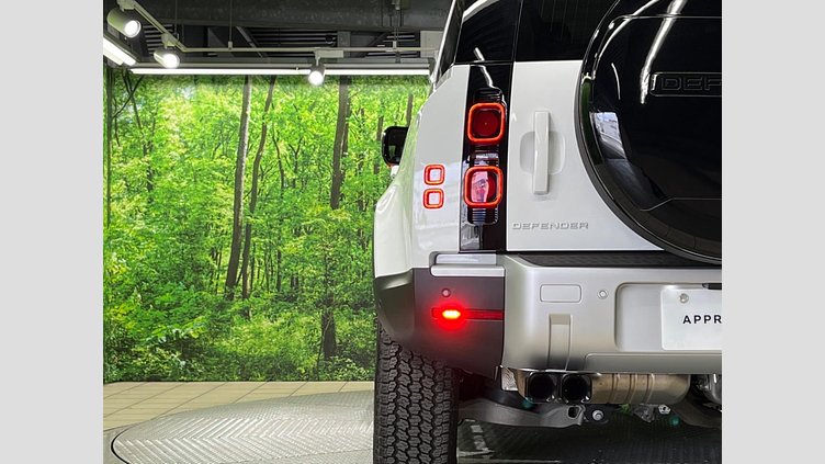 2025 認定中古車 Land Rover Defender 110 フジホワイト D350 ディーゼルマイルドハイブリッド S