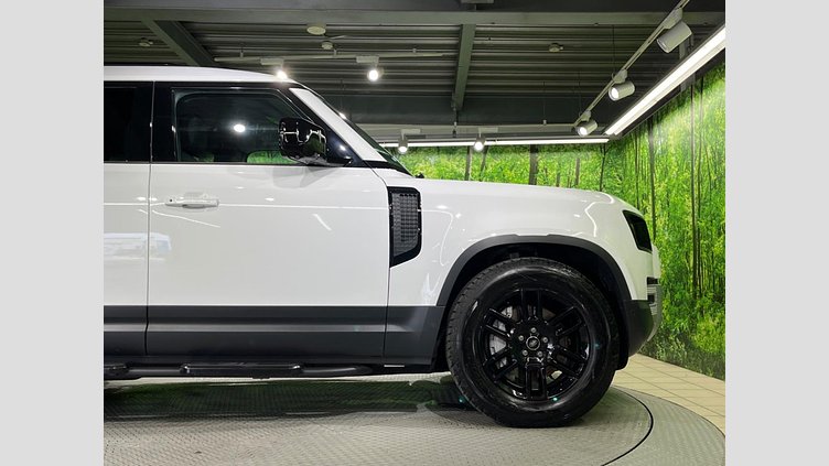 2025 認定中古車 Land Rover Defender 110 フジホワイト D350 ディーゼルマイルドハイブリッド S