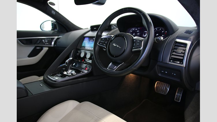2021 認定中古車 Jaguar F-Type サントリーニブラック P380 オートマチック 後輪駆動 F-TYPEクーペ R-DYNAMIC