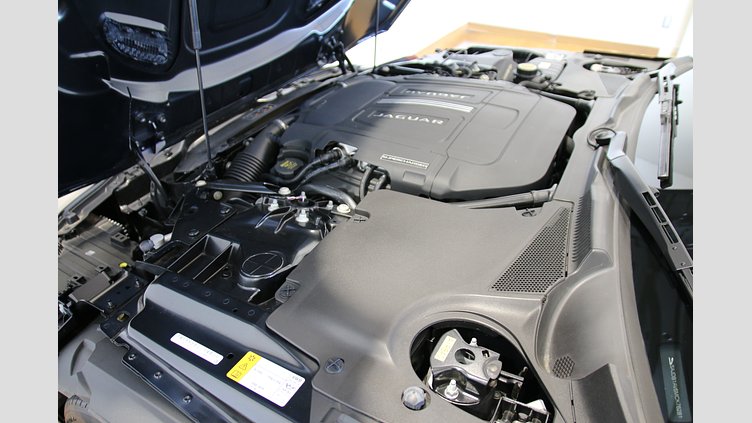 2021 認定中古車 Jaguar F-Type サントリーニブラック P380 オートマチック 後輪駆動 F-TYPEクーペ R-DYNAMIC