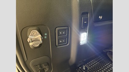 Defender 110 23