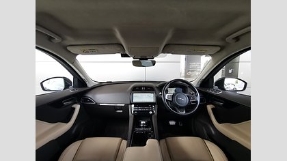 F-Pace 3