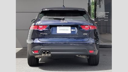 F-Pace 6