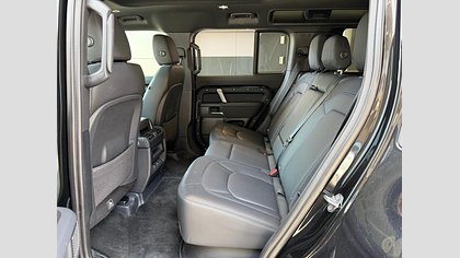 Defender 110 37