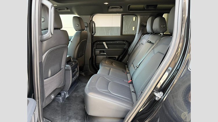2024 認定中古車 Land Rover Defender 110 サントリーニブラック D300 AWD（AT） X-DYNAMIC SE