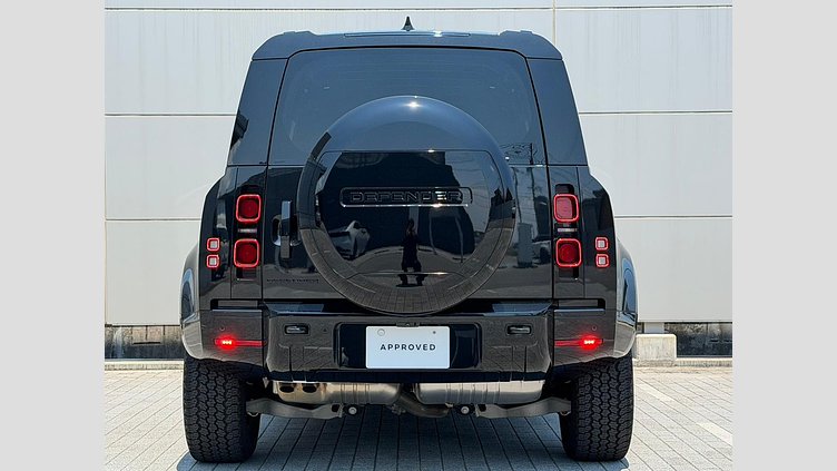 2024 認定中古車 Land Rover Defender 110 サントリーニブラック D300 AWD（AT） X-DYNAMIC SE