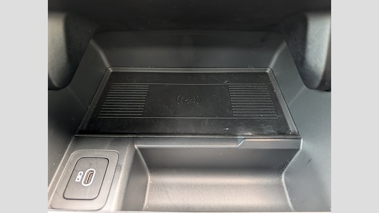 2024 認定中古車 Land Rover Range Rover Evoque カルパチアングレイ プラグインハイブリッド（ガソリン） Standard Wheelbase DYNAMIC HSE