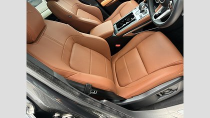 F-Pace 23