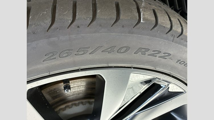 2024 認定中古車 Jaguar F-Pace カルパチアングレイ P400e ガソリン プラグインハイブリッド R-DYNAMIC SE