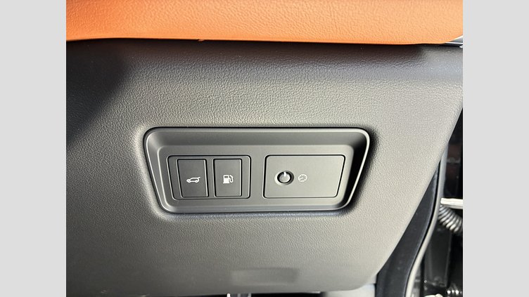2024 認定中古車 Jaguar F-Pace カルパチアングレイ P400e ガソリン プラグインハイブリッド R-DYNAMIC SE