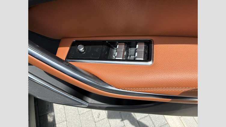 2024 認定中古車 Jaguar F-Pace カルパチアングレイ P400e ガソリン プラグインハイブリッド R-DYNAMIC SE