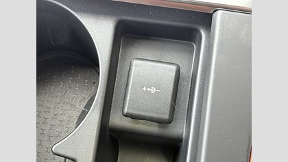 F-Pace 35