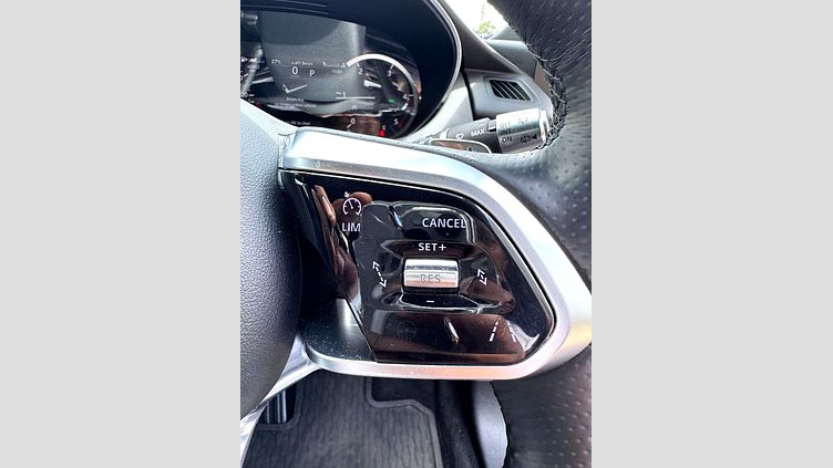 2022 Approved Jaguar E-Pace Firenze Red TRANSVERSE INLINE 4 D200 AWD R-Dynamic Black