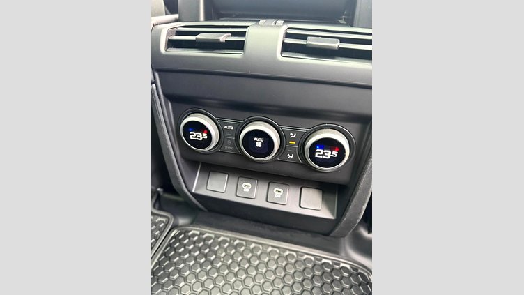 2025 Approved Land Rover Defender 110 Fuji White 3.0 turbo diesel i6, 257 kW and 700 Nm AWD 3.0D 257KW D350 X-DYNAMIC