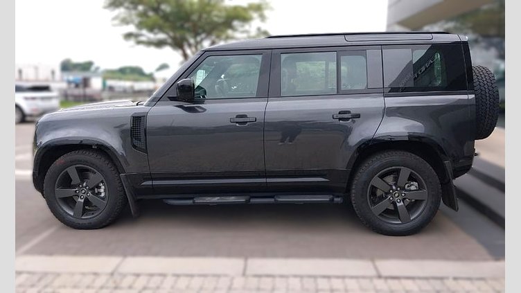 2025 Approved Land Rover Defender 110 Carpatian Grey 3.0l i6 turbo diesel, 183 kW, 570 Nm, 0-100 km/h in 8.3 s  110 AWD 3.0D 183kW D250X-Dynam