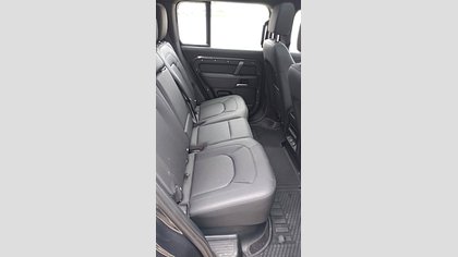 Defender 110 19