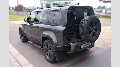 Defender 110 4