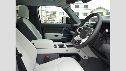 Defender 110 26