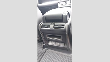 Defender 110 18